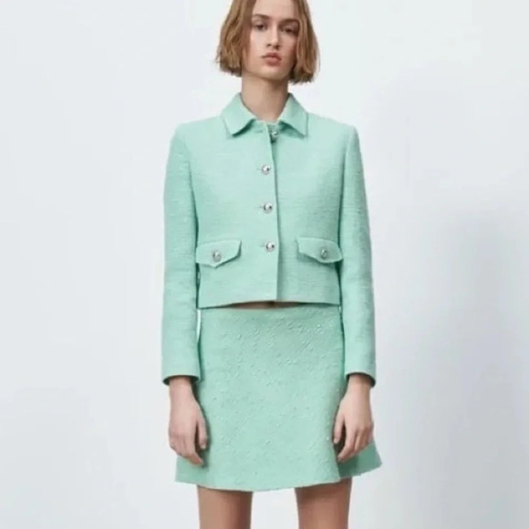 ZARA Textured Mini Skirt in Aquamarine - Picture 2 of 10